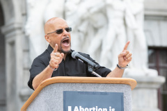 May 14, 2022: Sen. Hughes and his wife, acclaimed actor and activist Sheryl Lee Ralph, participated  in the abortion rights “Day of Action” on the steps of the PA Capitol in Harrisburg where more than 1,000 people gathered to defend bodily autonomy.