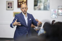 September 15, 2023: Senator Vincent Hughes hosts a budget briefing for leaders in the fight against gun violence.