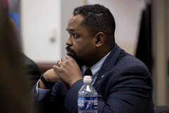 Marzo 14, 2025: Senator Vincent Hughes convened a group of lawmakers and community healthcare leaders to discuss how Black Pennsylvanians could be impacted by proposed health insurance cuts that were introduced by Congressional Republicans earlier this week.  