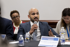 Marzo 14, 2025: Senator Vincent Hughes convened a group of lawmakers and community healthcare leaders to discuss how Black Pennsylvanians could be impacted by proposed health insurance cuts that were introduced by Congressional Republicans earlier this week.  