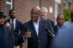 Noviembre 17, 2023: Senator Hughes hosted a press conference on Viernes at 1PM to celebrate the new affordable housing investments that were awarded through the Housing Options Program. We’d like to invite all members to join us to call attention to the new funding and the need for more investments in affordable housing throughout PA.