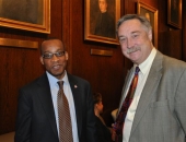 Senator Hughes hosts an Infrastructure Meeting at St Joes University  :: Diciembre 2011