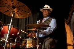 26 de julio de 2019: El senador Hughes y Sheryl Lee Ralph-Hughes son los anfitriones de la 4ª edición de los premios anuales Jazz Legacy Awards.  Los galardonados de este año, Bernard Purdie, Helen Haynes, Gloria Galante y Germaine Ingram, a través de sus logros artísticos, demuestran que el genio de esta música, creada en estas costas, impregnada del esfuerzo, la lucha y el triunfo final del viaje afroamericano, es un reflejo de lo mejor de la humanidad de la historia estadounidense.