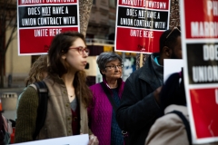 Abril 4, 2019 – Senator Vincent Hughes  stands with POWER Interfaith, UNITE HERE and other supporters of the Marriott hotel workers seeking better working conditions.