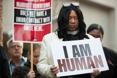 Abril 4, 2019 – Senator Vincent Hughes  stands with POWER Interfaith, UNITE HERE and other supporters of the Marriott hotel workers seeking better working conditions.