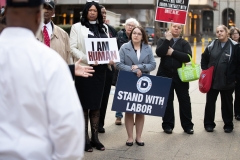 Abril 4, 2019 – Senator Vincent Hughes  stands with POWER Interfaith, UNITE HERE and other supporters of the Marriott hotel workers seeking better working conditions.
