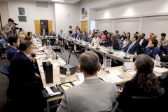 Abril 22, 2025: Senator Vincent Hughes convened a group of federal, state, and city lawmakers and healthcare leaders to discuss how Pennsylvania and Philadelphia can address looming cuts to health insurance and coverage provided by Medicaid, the Affordable Care Act/Pennie, and CHIP
