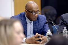 Abril 22, 2025: Senator Vincent Hughes convened a group of federal, state, and city lawmakers and healthcare leaders to discuss how Pennsylvania and Philadelphia can address looming cuts to health insurance and coverage provided by Medicaid, the Affordable Care Act/Pennie, and CHIP