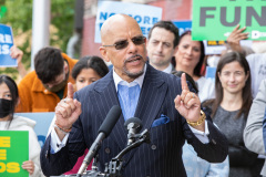Mayo 12, 2022: Sen. Hughes and Rep. Fiedler  co-hosted a “No More Excuses” education funding rally outside the more than century-old Francis Scott Key Elementary School in South Philadelphia today to demand Harrisburg use a record $8 billion revenue surplus to address school funding disparities.