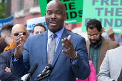 Mayo 12, 2022: Sen. Hughes and Rep. Fiedler  co-hosted a “No More Excuses” education funding rally outside the more than century-old Francis Scott Key Elementary School in South Philadelphia today to demand Harrisburg use a record $8 billion revenue surplus to address school funding disparities.