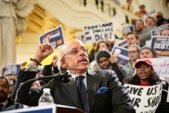 Marzo 27, 2019: Hundreds of Pennsylvania State System of Higher Education Students rallied with Senator Vincent Hughes, Representative Jordan Harris (D-Philadelphia), Representative James Roebuck (D-Philadelphia), and other officials to make collective call for free college through the Pennsylvania Promise initiative.