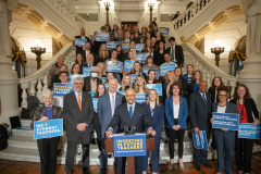 April 10, 2024: Senator Vincent Hughes, Senator Ryan Aument, Governor Josh Shapiro, and other lawmakers and teacher advocates announce the next phase of rollout for Pennsylvania’s new, student teacher stipend program.
