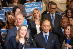 April 10, 2024: Senator Vincent Hughes, Senator Ryan Aument, Governor Josh Shapiro, and other lawmakers and teacher advocates announce the next phase of rollout for Pennsylvania’s new, student teacher stipend program.