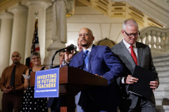 June 24, 2024: Senator Hughes stood with fellow lawmakers and advocates to call for the full funding of student teacher stipends, a new bipartisan program he led with Sen. Aument to help address PA’s teacher shortage crisis. 