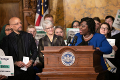 March 28, 2022: Sens. Hughes and Comitta joined PA First Lady Frances Wolf in the Governor’s Reception room where they hosted more than 100 college students to call for passage of the Hunger Free Campus initiative and the governor’s $1 million budget commitment to ensure food security for college students.